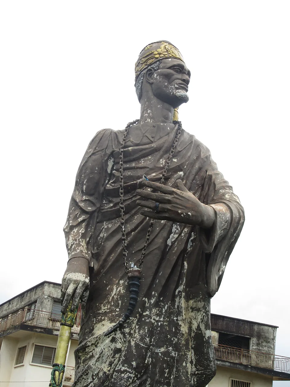 Statue du roi Toffa Ier à Porto-Novo, Bénin